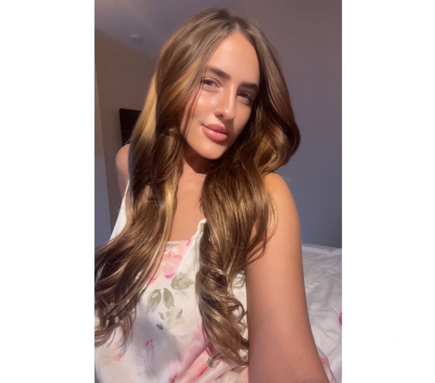 Tessa Lynn - English Girl Next Door 💋❤️