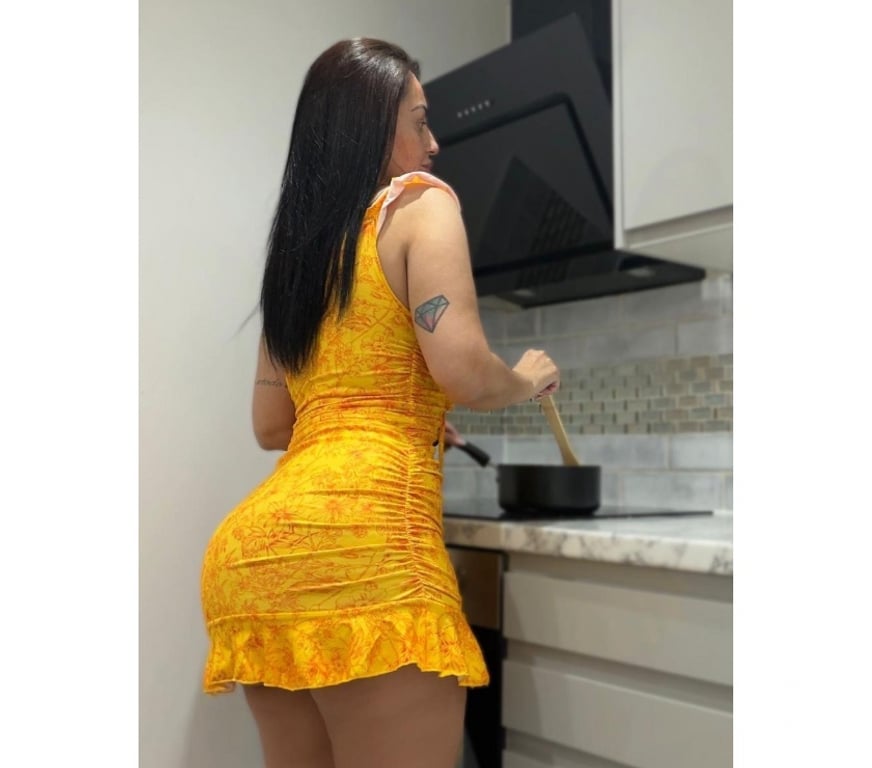 Brazilian elegant discreet naughty Mirela