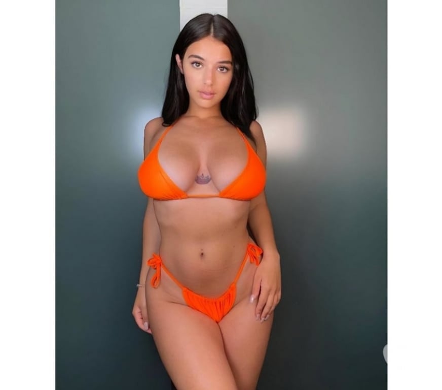 Mia Perfect Body👌🏼Hot Brazilian🍑Party 🔥