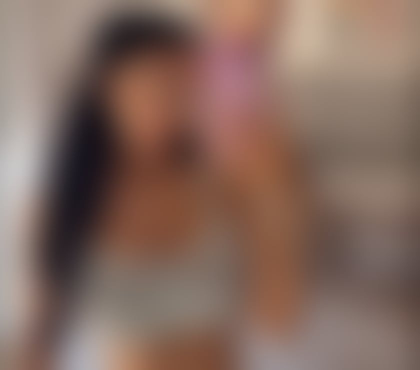 🦋Eva is back in London to fulfill your dreams